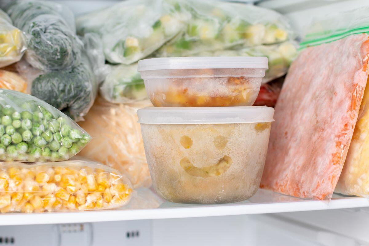 8 dicas para organizar e limpar seu freezer